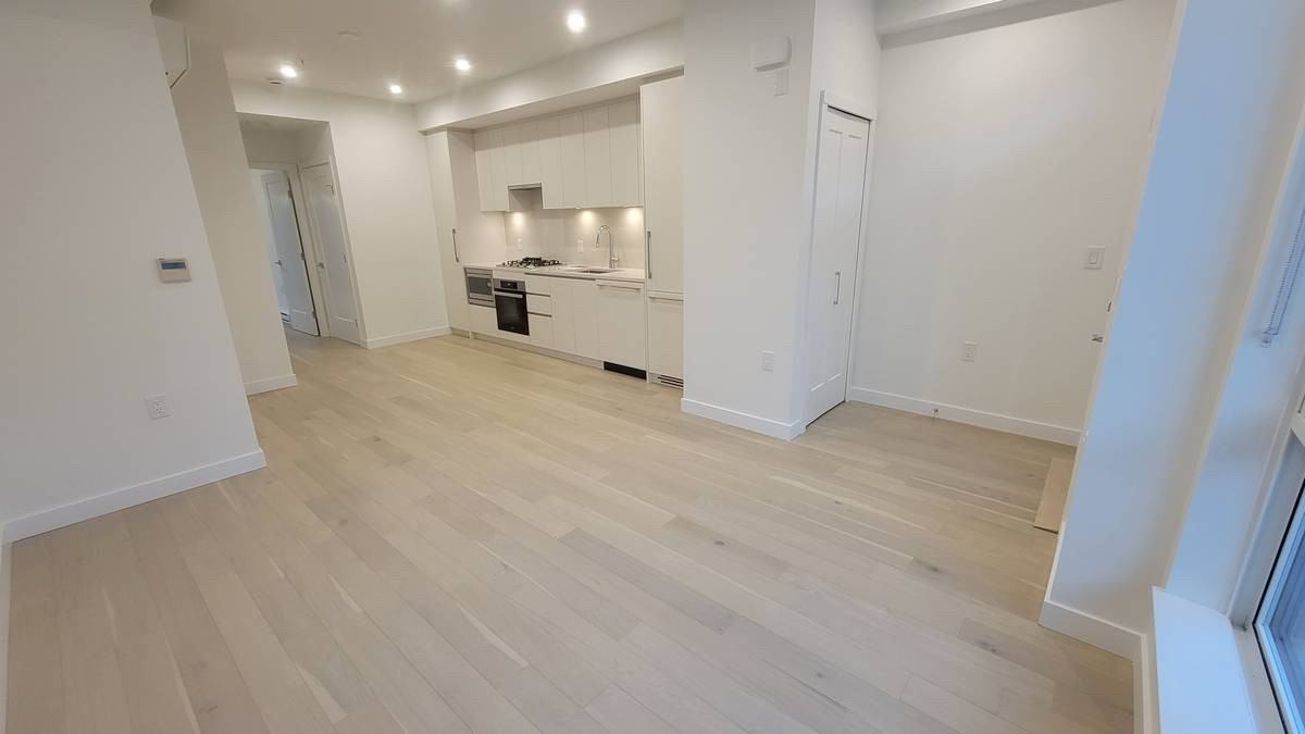 849 W 33rd Ave - Photo 2 of 8