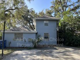 705 6th Ave Ne #A - Photo 1 of 1