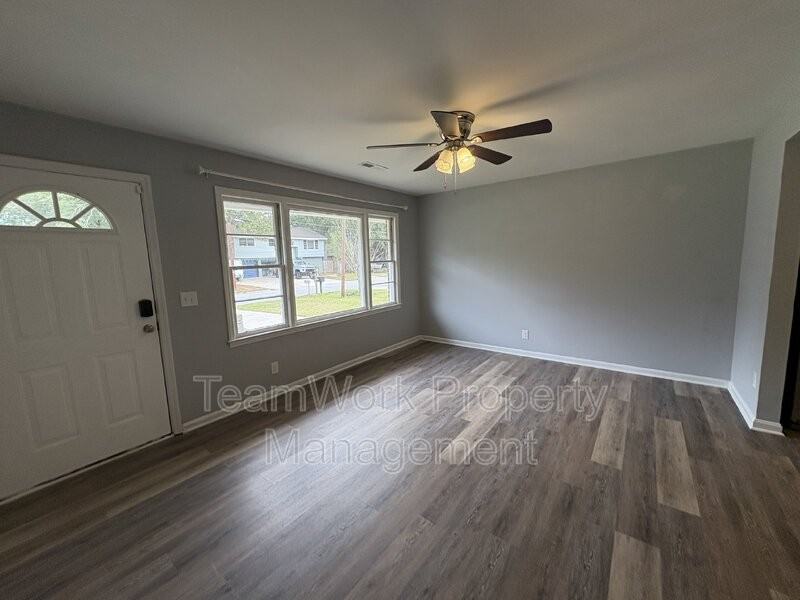 15 Newark Ave - Photo 2 of 16