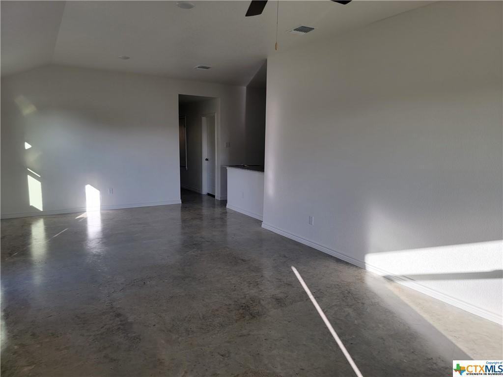 4404 Water Street - Photo 2 of 8