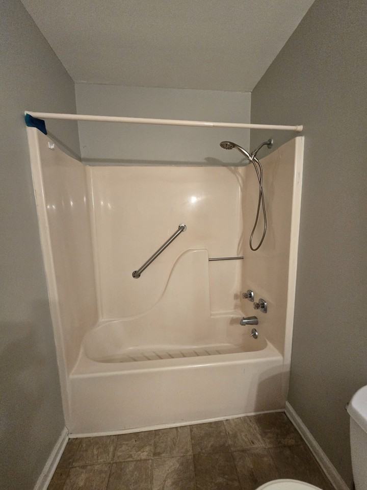 517 Hickory Street - Photo 3 of 8