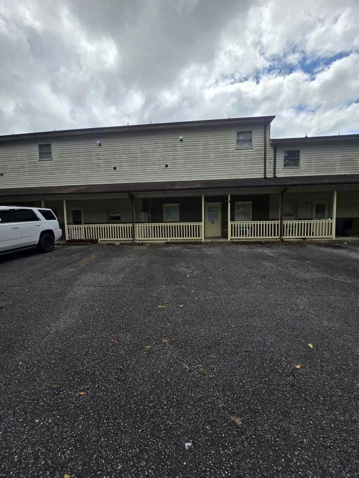 517 Hickory Street - Photo 5 of 8