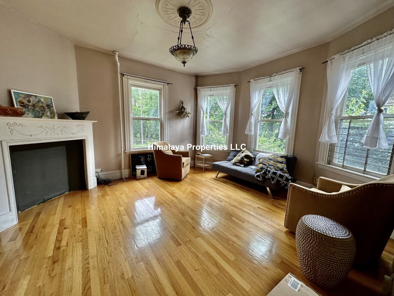 803 Parker St #2 - Photo 4 of 11