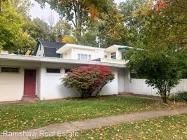 featured image of 802 W Iowa St