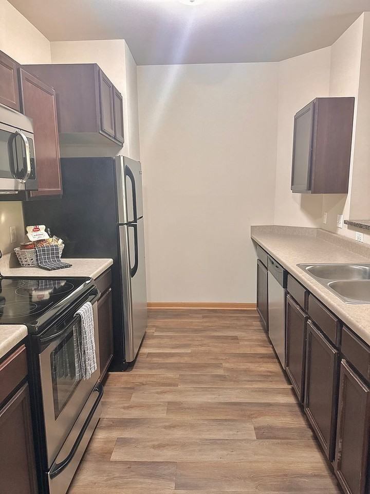 Fairway Glen Apartments - Photo 5 of 26