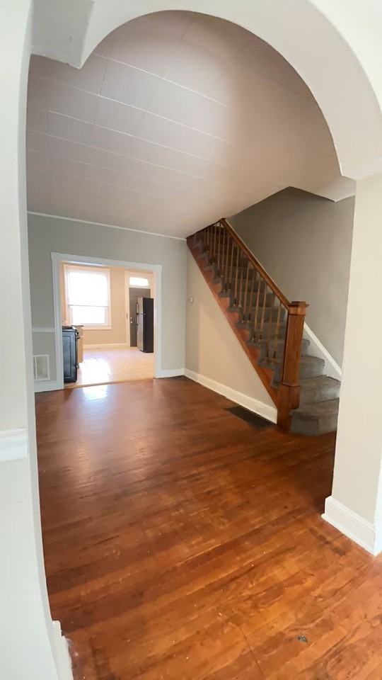 520 N Decker Ave - Photo 4 of 6