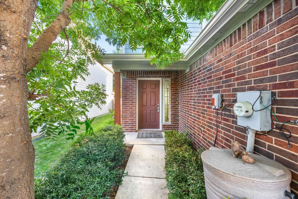 10705 Edgewest Ter - Photo 3 of 22