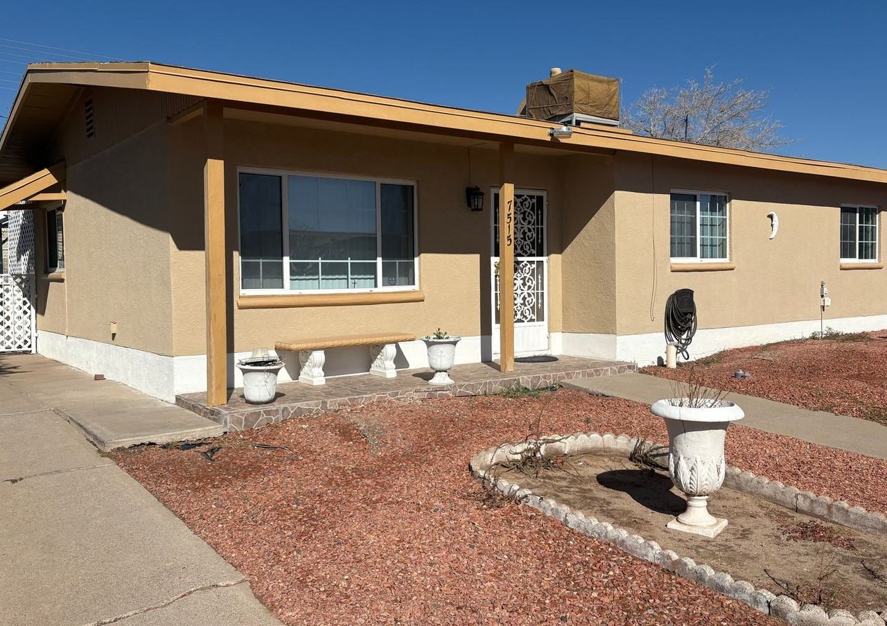 7515 Yuma Dr - Photo 2 of 17