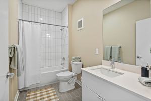 featured image of 3905 Bank St