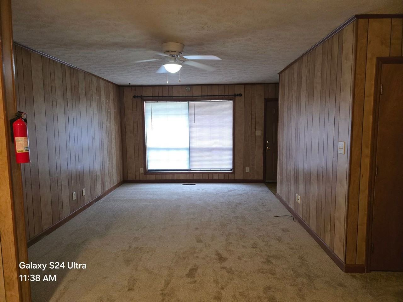 182 Hazeldale Ln - Photo 3 of 11