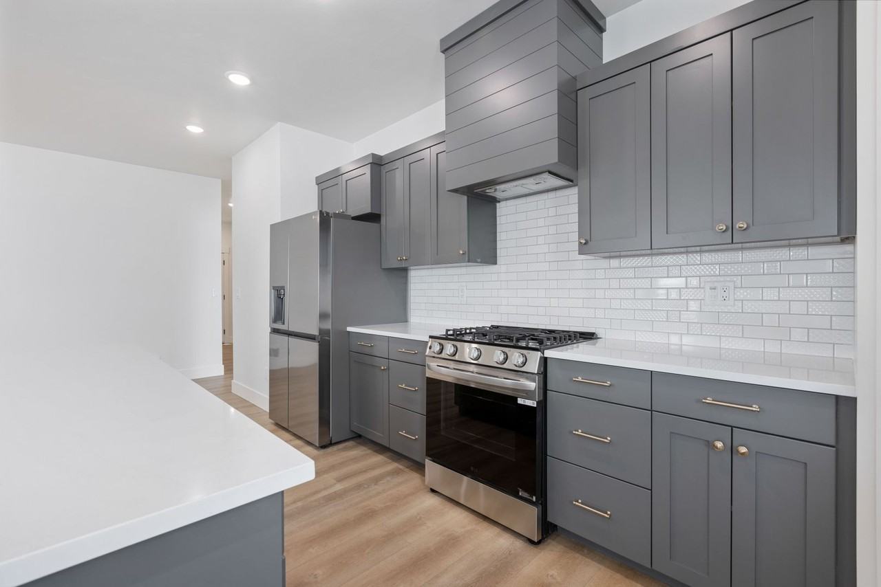 535 S Cutler Ave - Photo 7 of 21