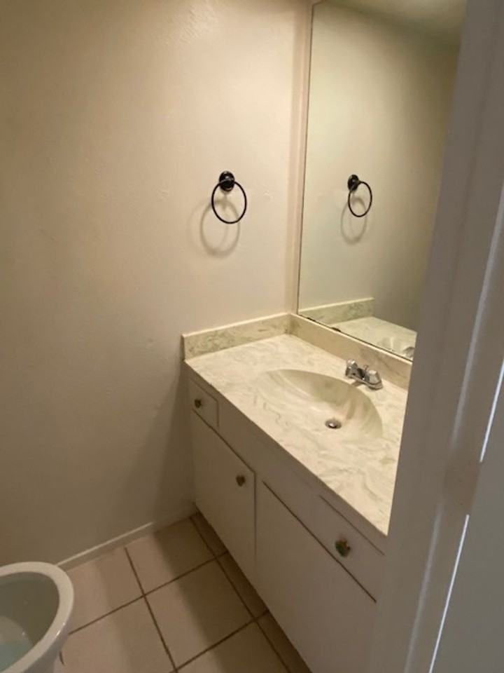 1900 Westminster St #112 - Photo 6 of 11