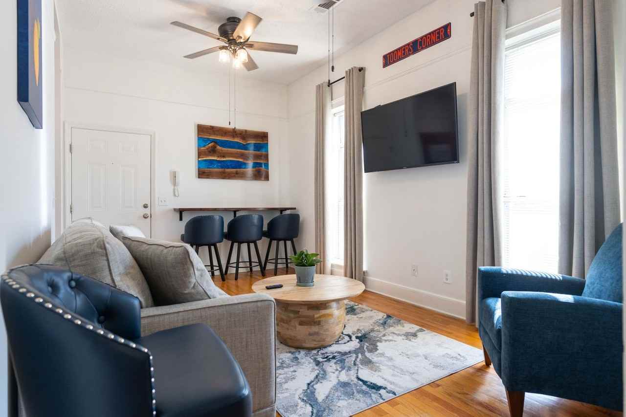 Toomer Loft - Photo 3 of 8