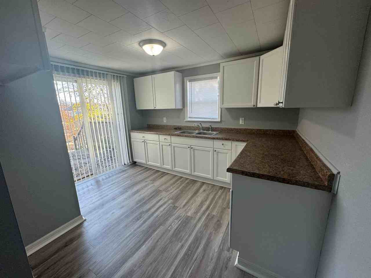 839 10th St W - Photo 2 of 20