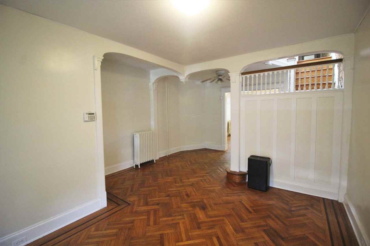 2903 Guilford Avenue - Photo 4 of 36