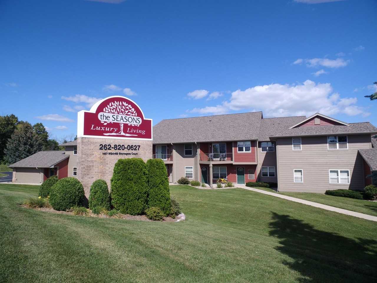 The Seasons Apartments - Photo 3 of 6