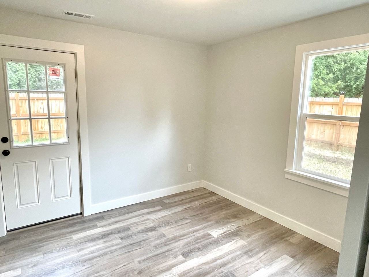 3219 Se 119th Ave - Photo 7 of 12