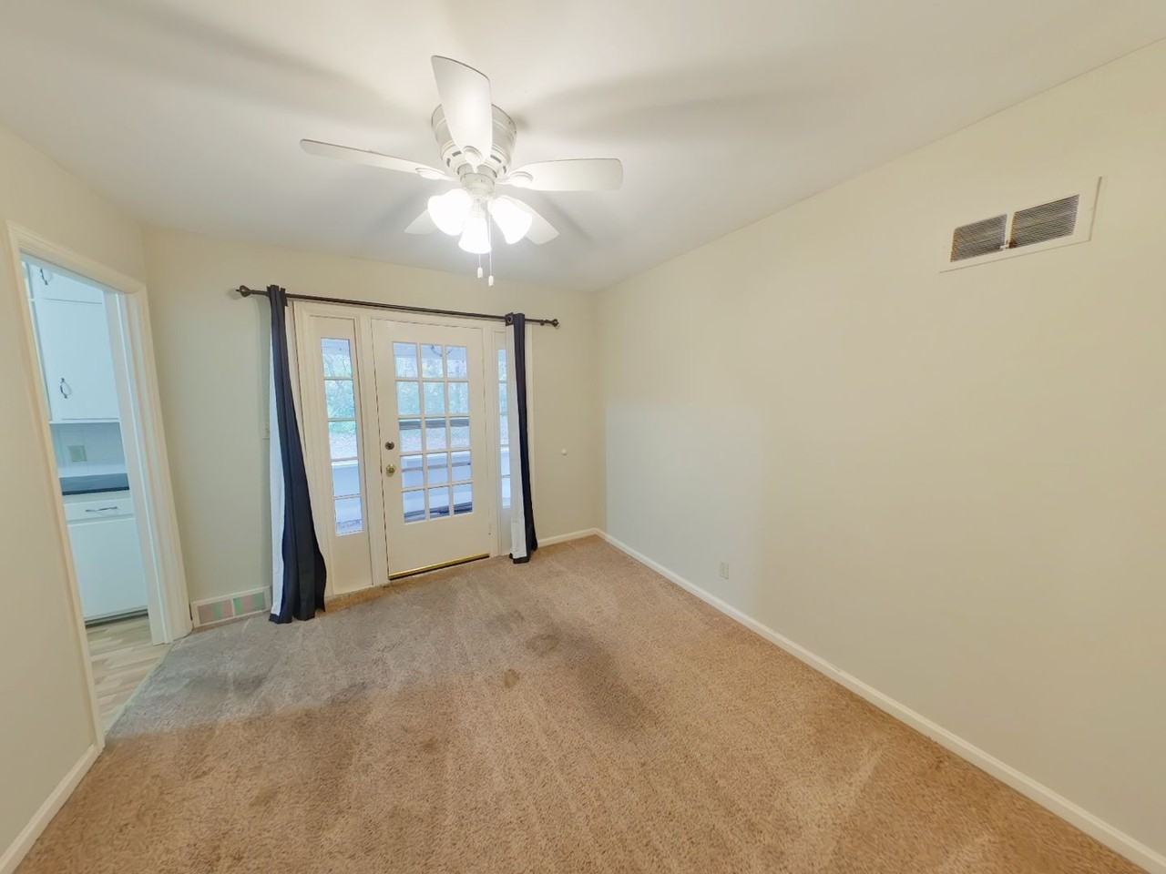 5716 E 2nd St N - Photo 3 of 7