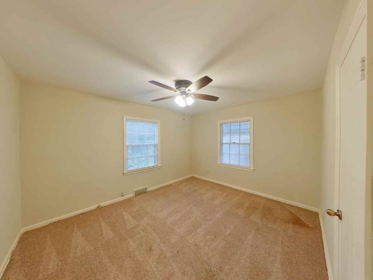 5716 E 2nd St N - Photo 5 of 7