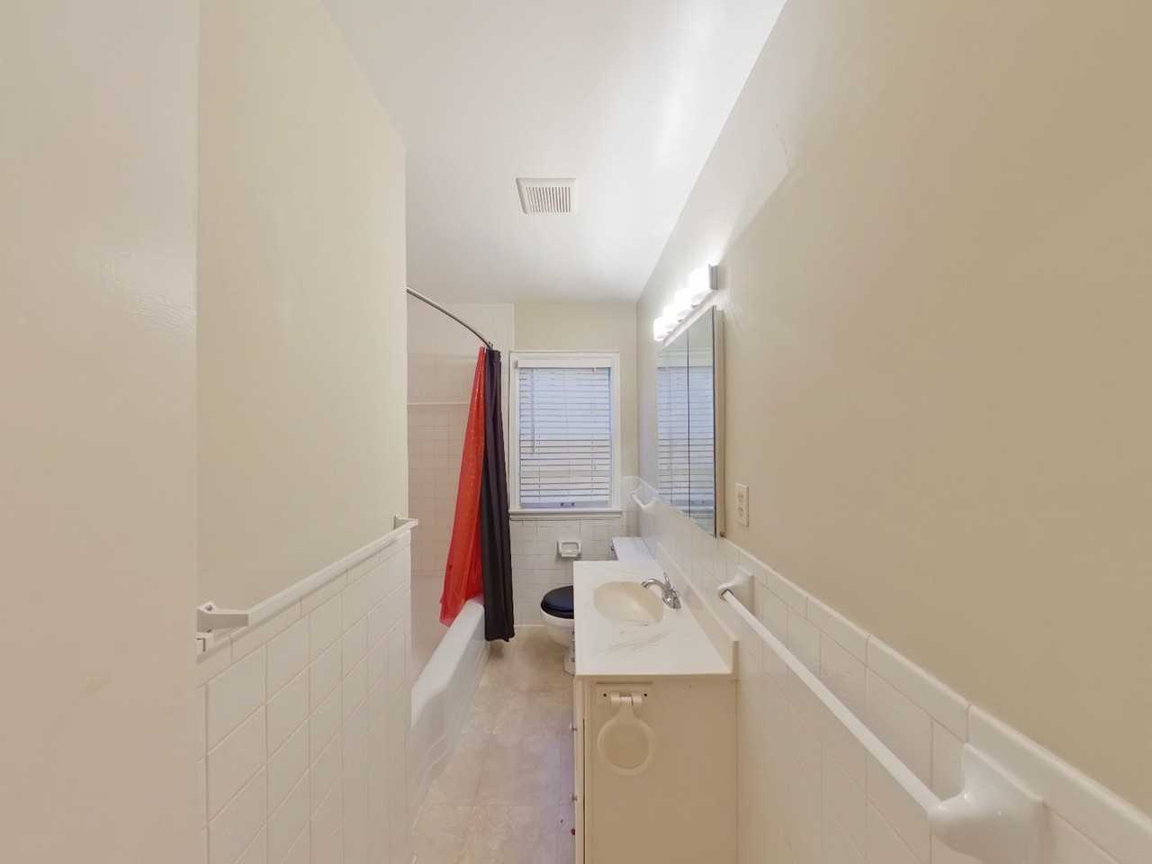 5716 E 2nd St N - Photo 6 of 7