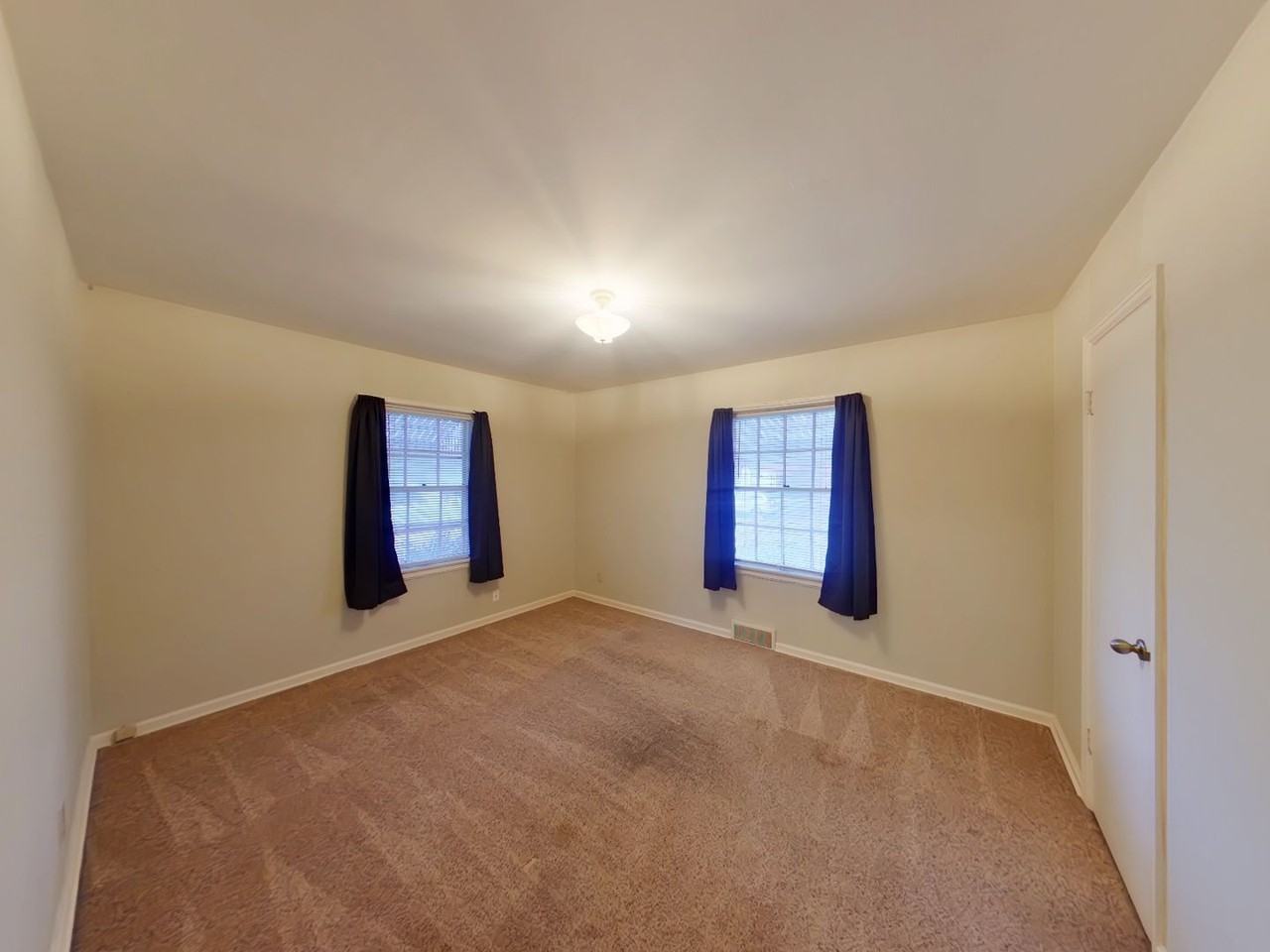 5716 E 2nd St N - Photo 7 of 7