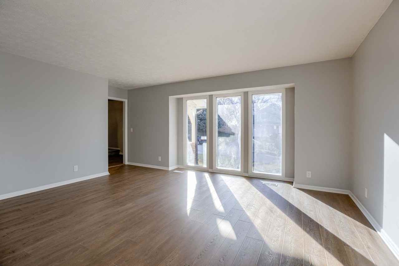 15666 Shamrock Cir - Photo 4 of 23