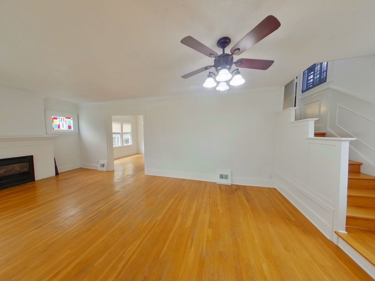 323 S Clifton Ave - Photo 2 of 15