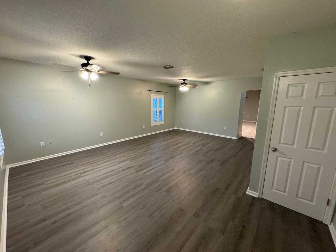 5281 Talbot Blvd - Photo 3 of 30