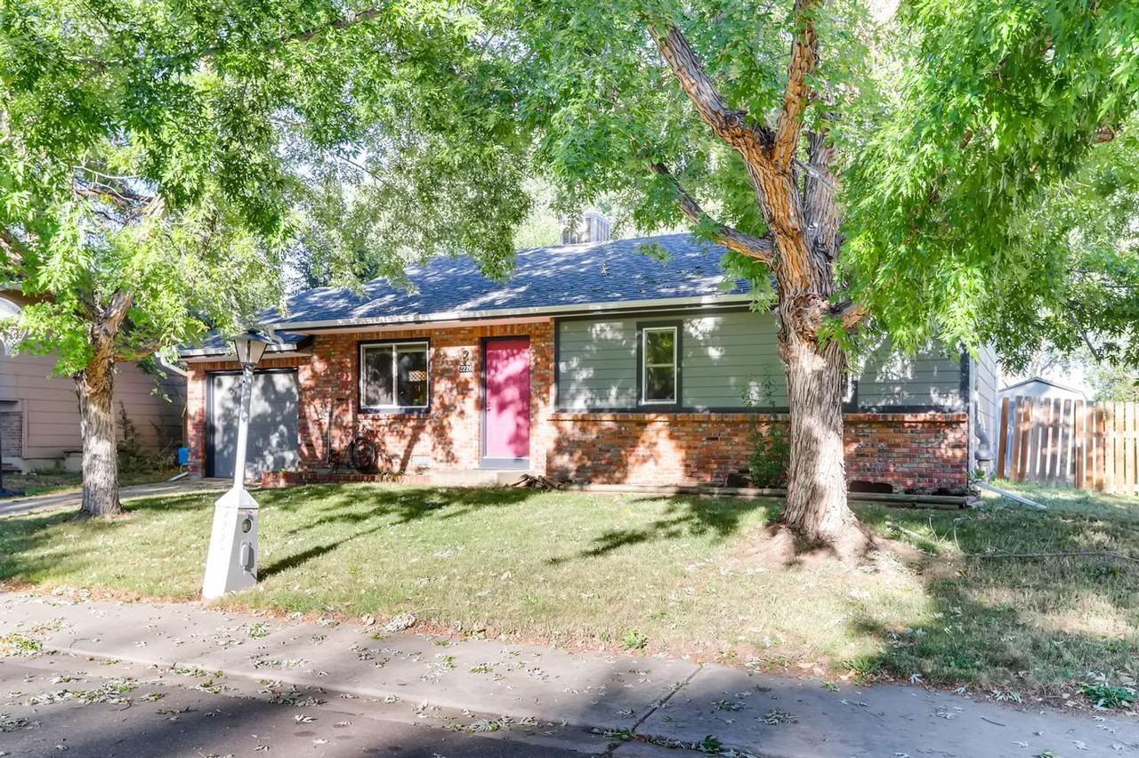 2226 Bowen St - Photo 2 of 26