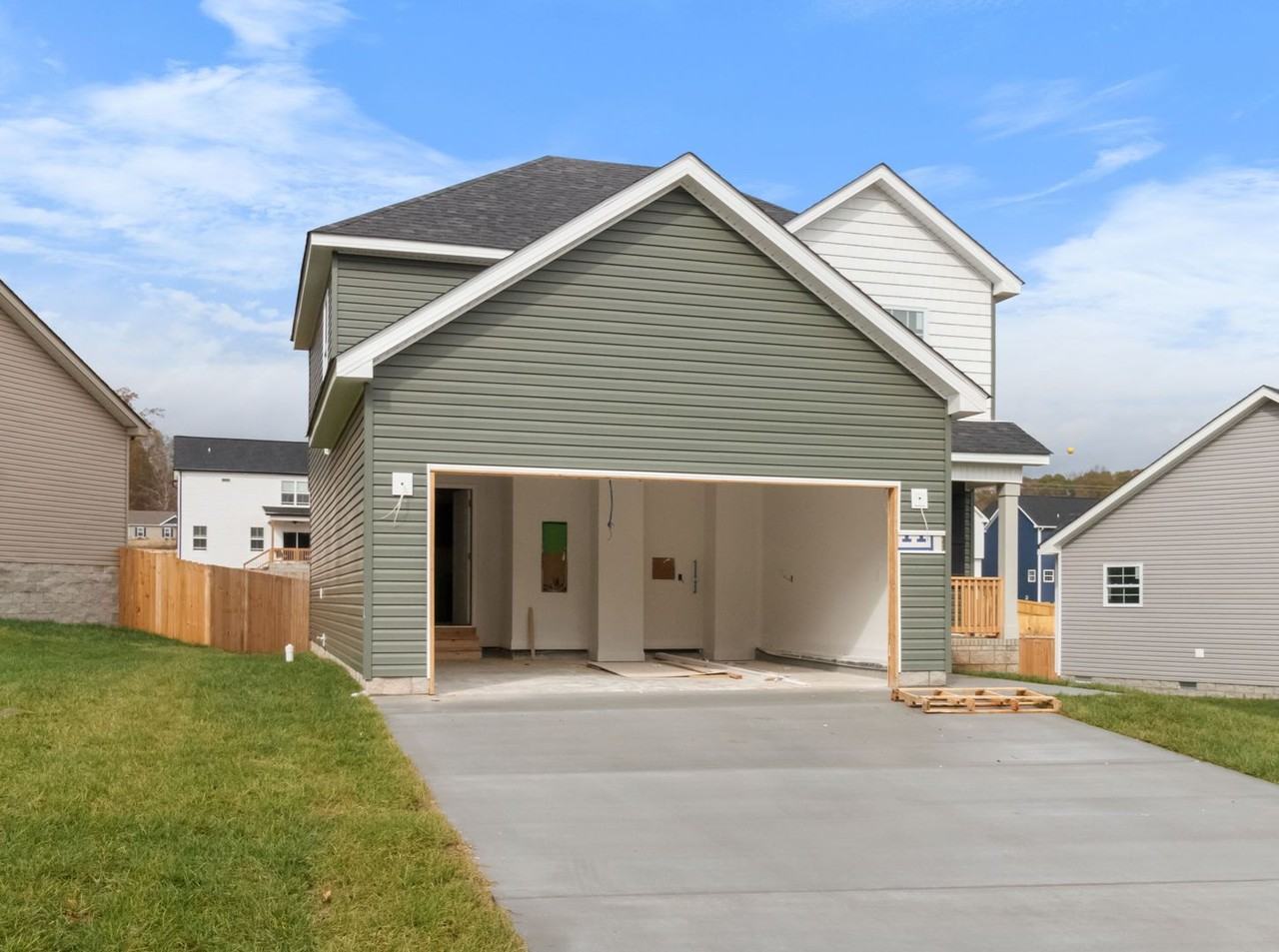 521 Judah Cir - Photo 3 of 15