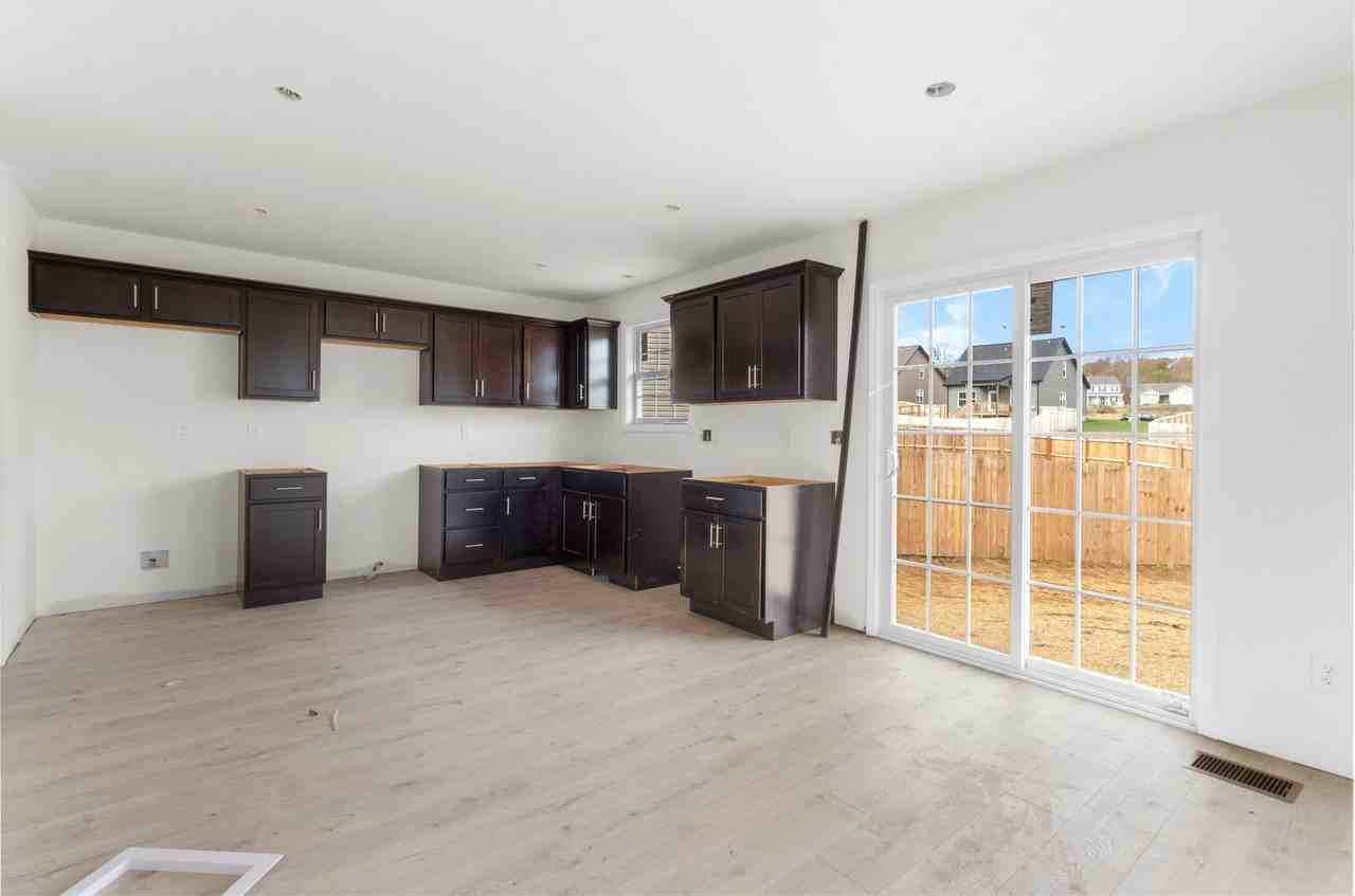 521 Judah Cir - Photo 4 of 11