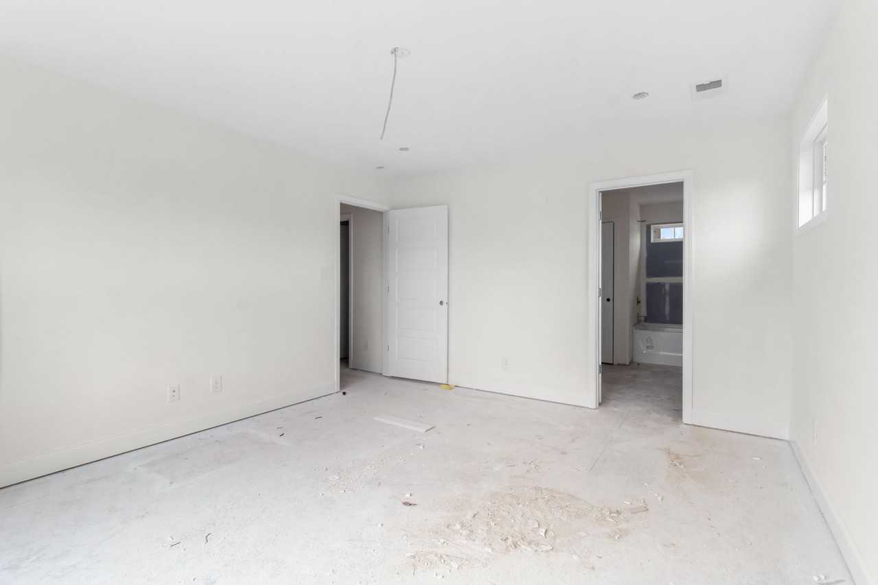 521 Judah Cir - Photo 6 of 11