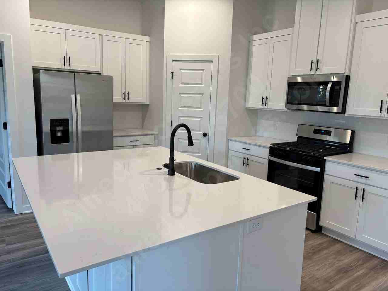 312 N Yona Ln - Photo 5 of 18