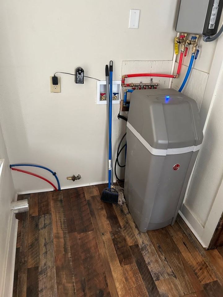 353 N 1st Ave - Photo 6 of 16