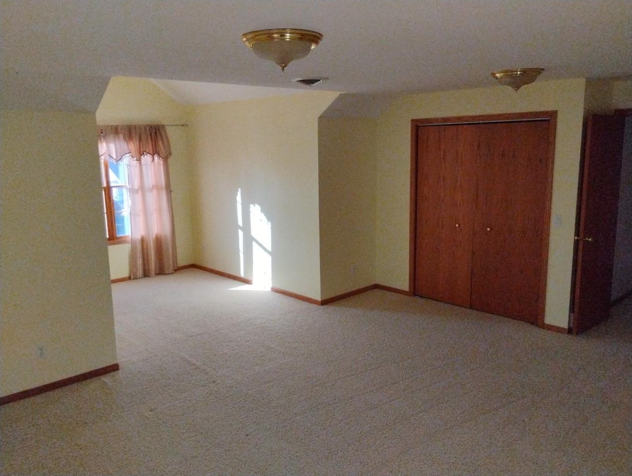 4736 East 48th Place - Photo 3 of 10