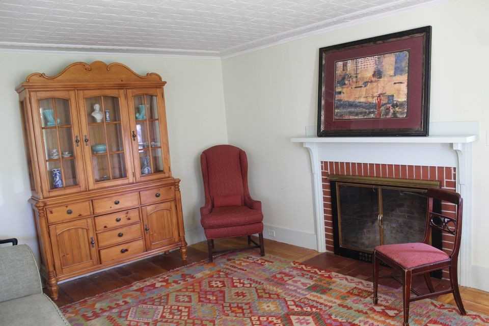 17 Pleasant St #1 - Photo 6 of 13