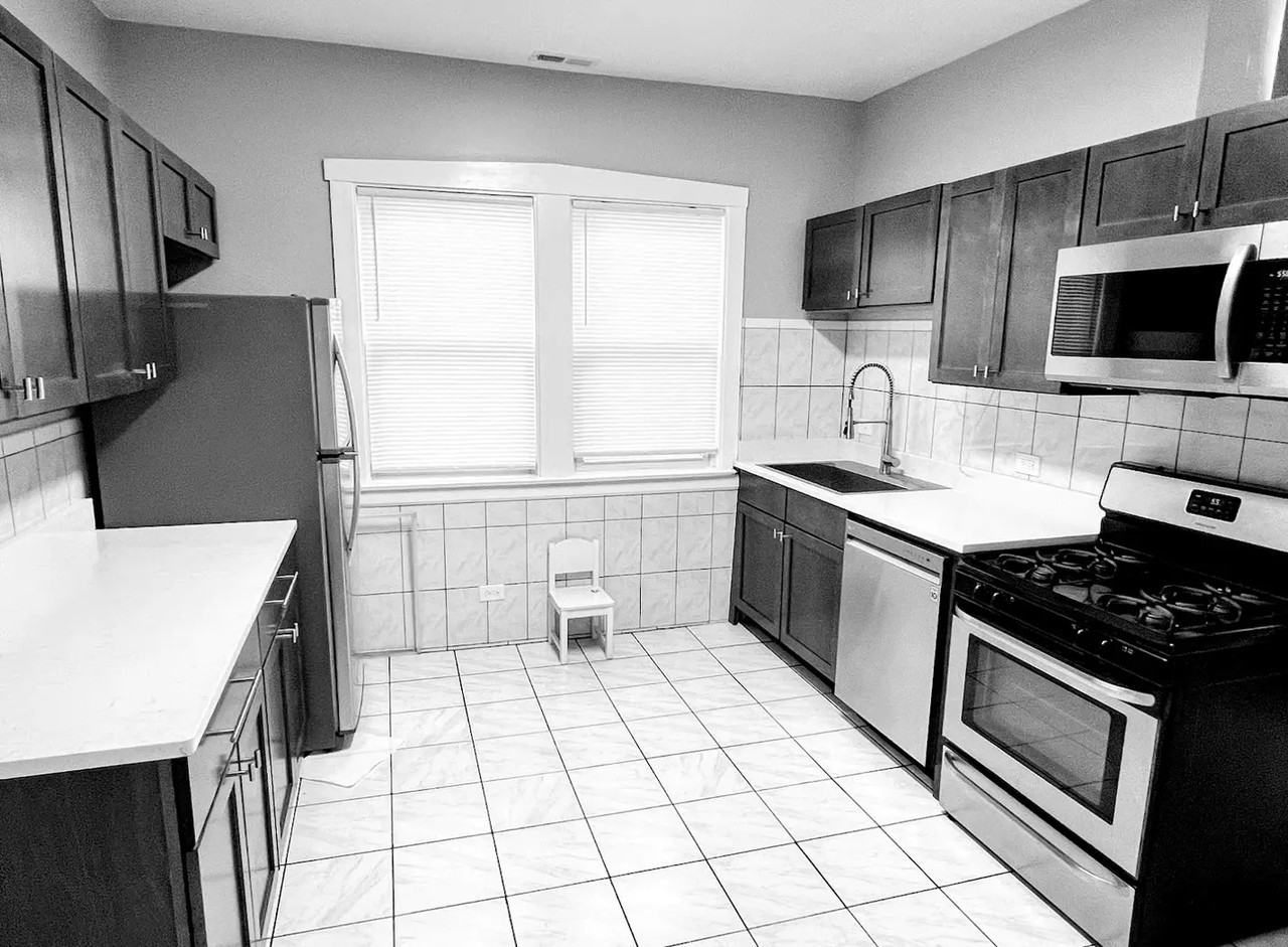 4838 W Addison St #2 - Photo 3 of 8