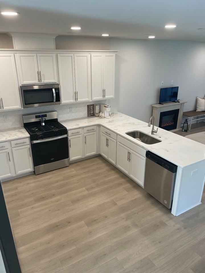 510 Green Fern Dr - Photo 3 of 5