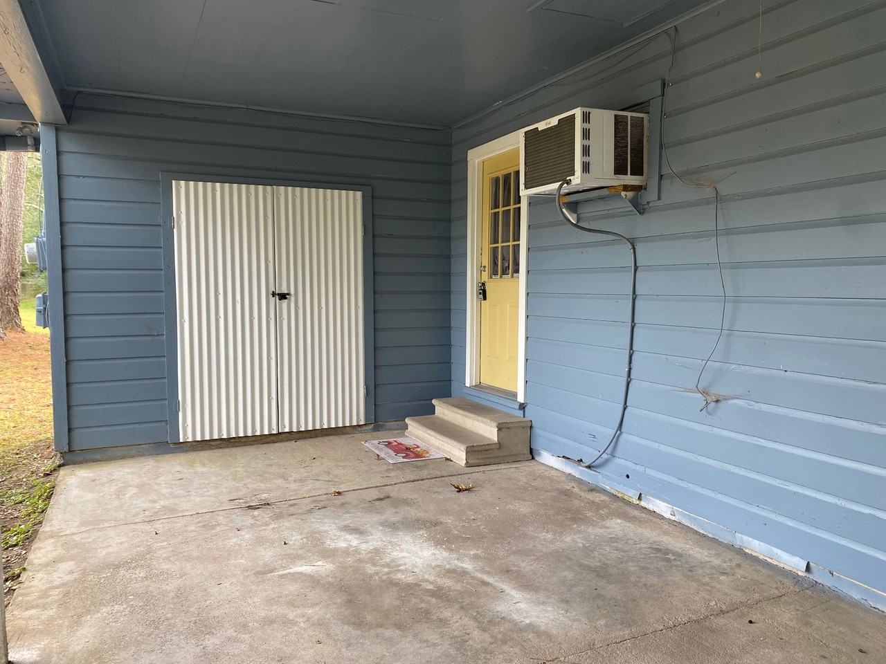 1040 Marshall Ln #NA - Photo 3 of 11