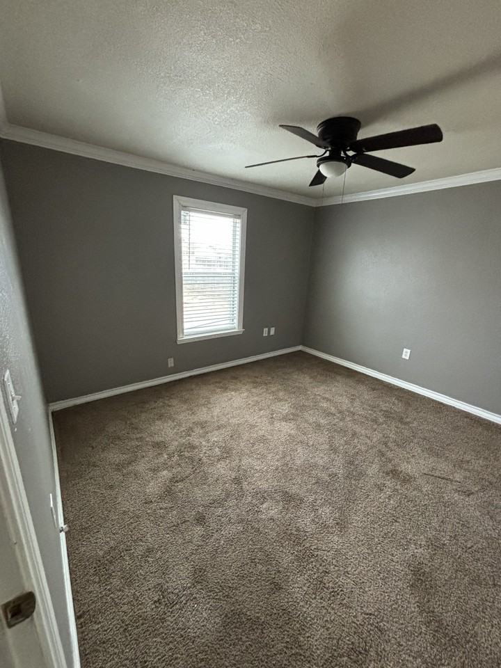 1504 W Washington Ave #NA - Photo 2 of 16