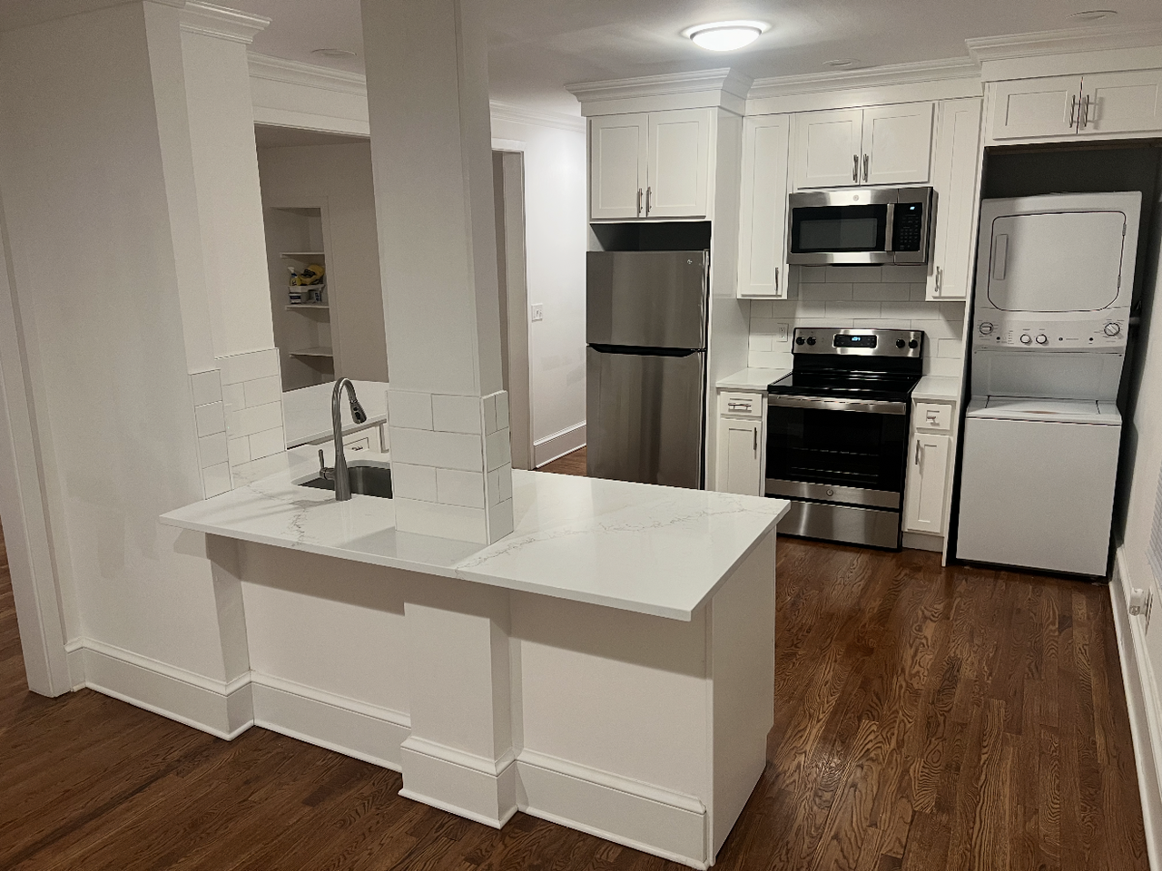 305 Grovers Avenue #NA - Photo 2 of 6