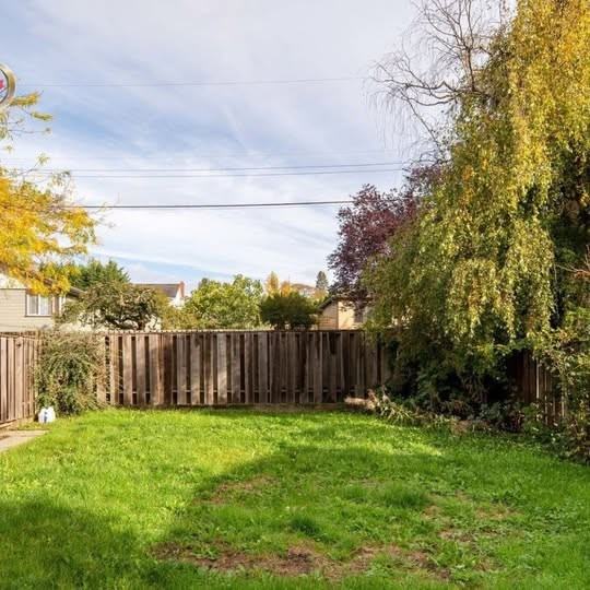 3379 Maplewood Road - Photo 3 of 22