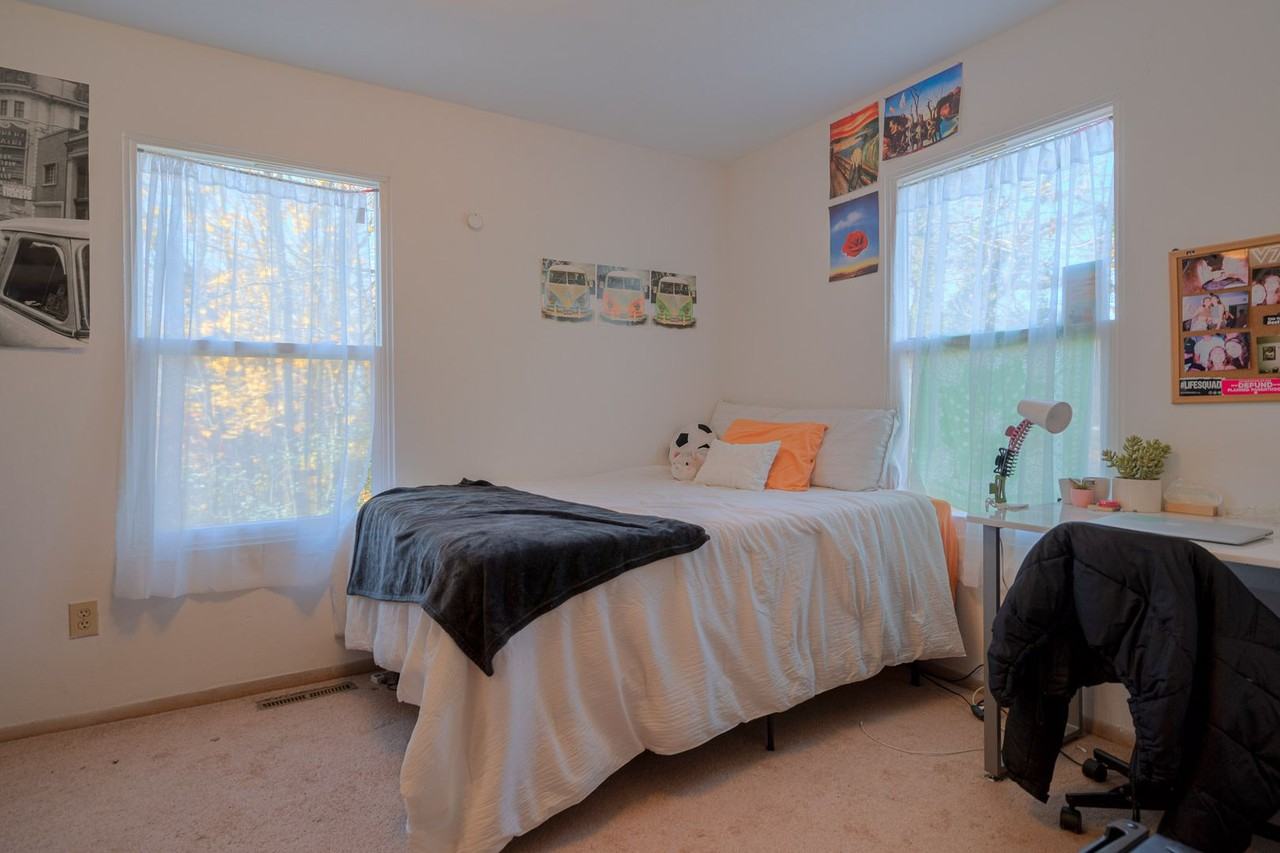 203-209 Tee Street - Photo 5 of 50