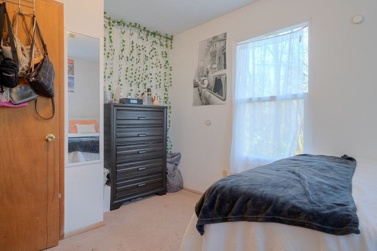 203-209 Tee Street - Photo 7 of 50