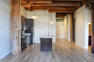 featured image of 640 West Freshwater Way