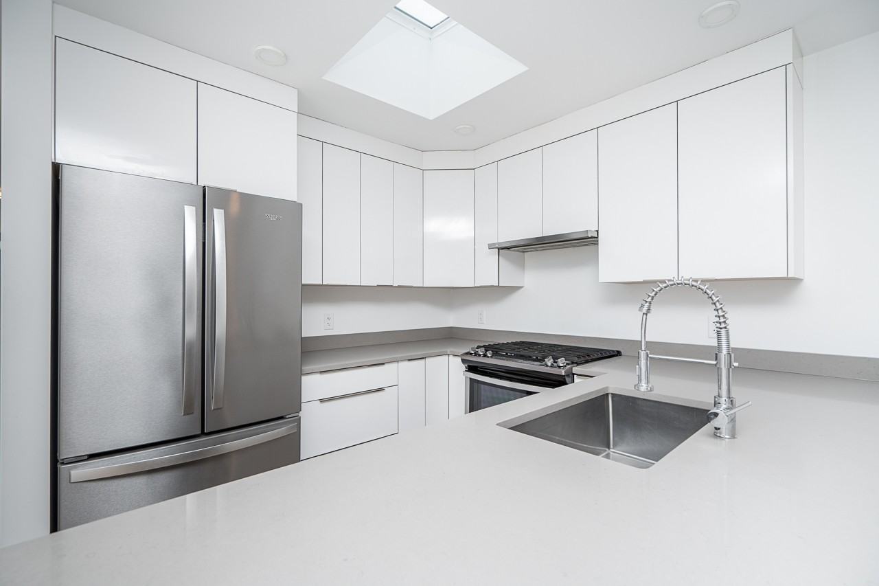 3235 West Broadway #1 - Photo 7 of 21