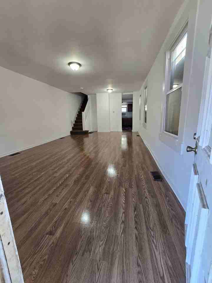4816 Darrah St - Photo 2 of 30