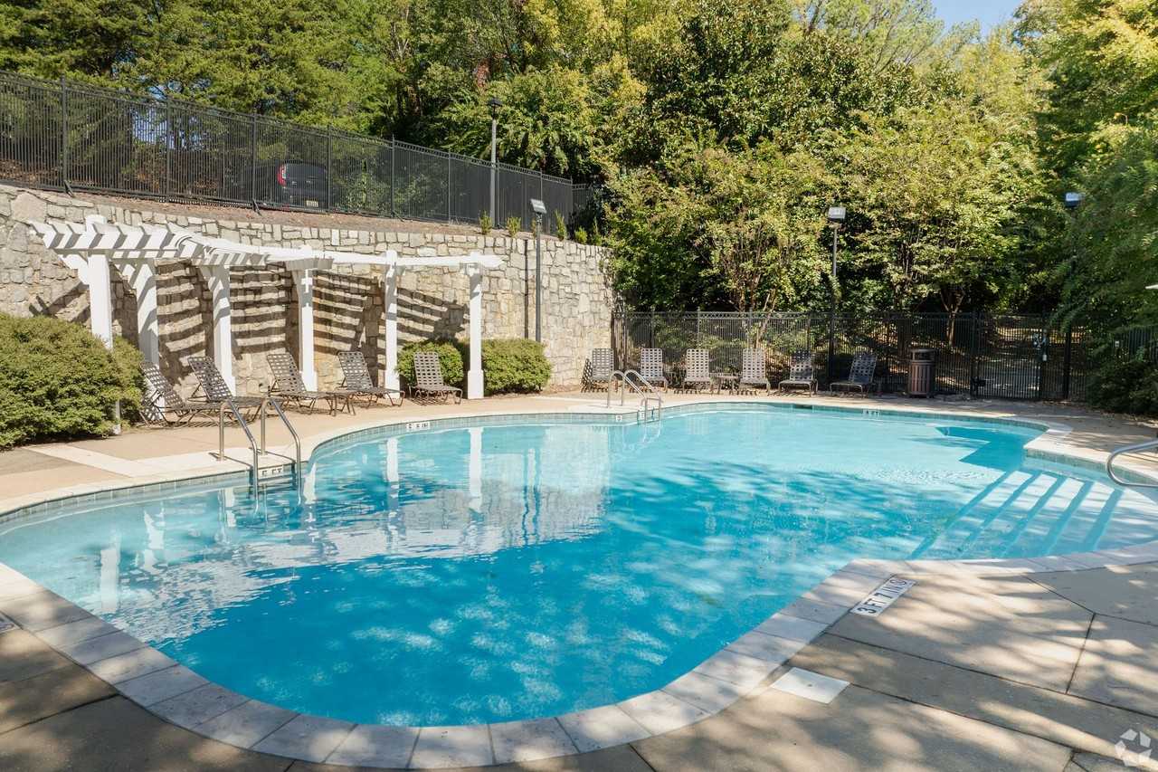 Stone Ridge Apartments - Photo 6 of 32