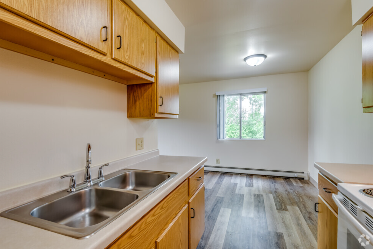 Brookside Apartments - Photo 4 of 10
