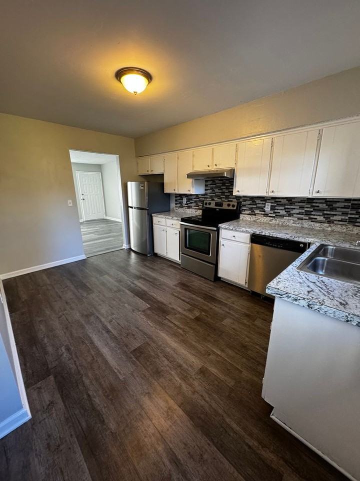 709 Frankfort Dr - Photo 7 of 12